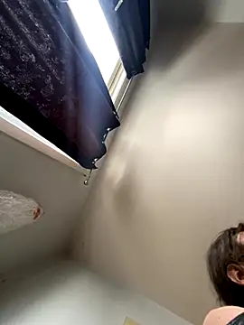 kikiwonderbar online show from December 2025 03:10:01 PM