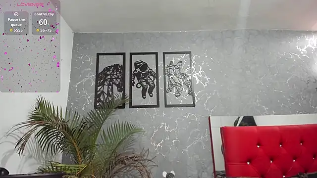 Snapshot of pepe_joness chatting on December 2025 01:31:01 PM pepe joness online show from December 2025 01:31:01 PM