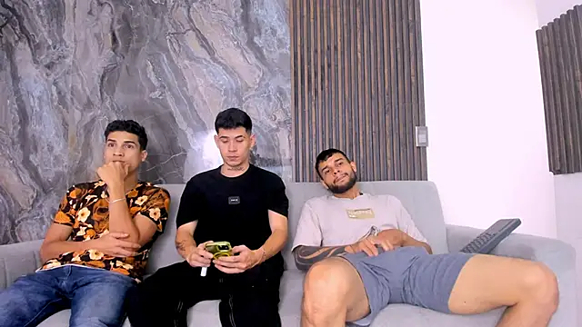 hot day online show from March 2025 01:53:02 AM