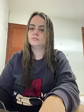 Im Amelia online show from April 2026 07:32:01 PM