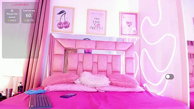 Snapshot of Doll_IvannaTs chatting on February 2026 09:32:02 PM Doll IvannaTs online show from February 2026 09:32:02 PM