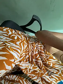 Honeyberose online show from December 2024 11:26:01 AM