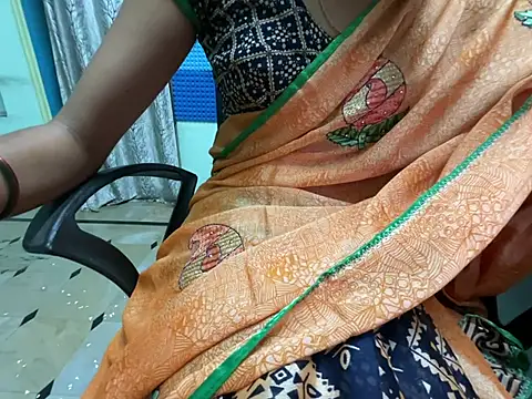 Honeyberose online show from January 2025 10:11:01 AM