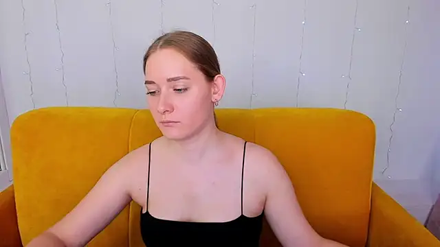 Snapshot of AlinaVice chatting on March 2025 07:58:02 AM AlinaVice online show from March 2025 07:58:02 AM