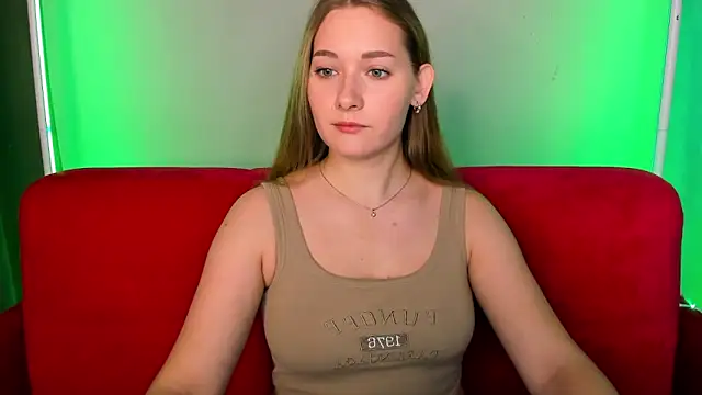 Snapshot of AlinaVice chatting on November 2025 12:55:01 AM AlinaVice online show from November 2025 12:55:01 AM