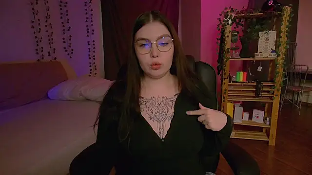 Arizonaa Muse online show from November 2025 03:17:01 AM