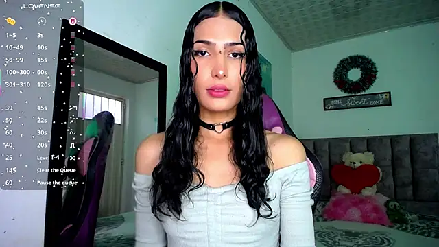 Lanna hott  online show from July 2026 07:29:01 PM