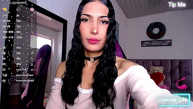 Lanna hott  online show from July 2026 07:15:02 PM