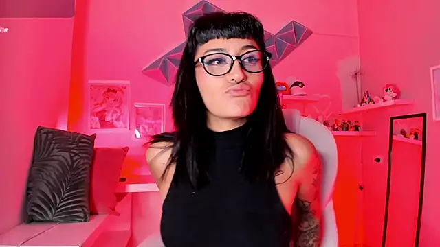 Valkiria ponce online show from November 2025 05:29:01 AM