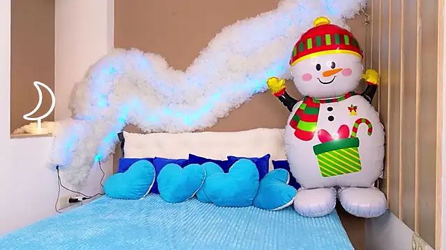 GloriNichols online show from December 2025 06:30:02 AM