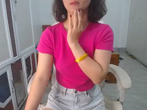 Snapshot of Susu204 chatting on February 2025 02:17:01 AM Susu204 online show from February 2025 02:17:01 AM