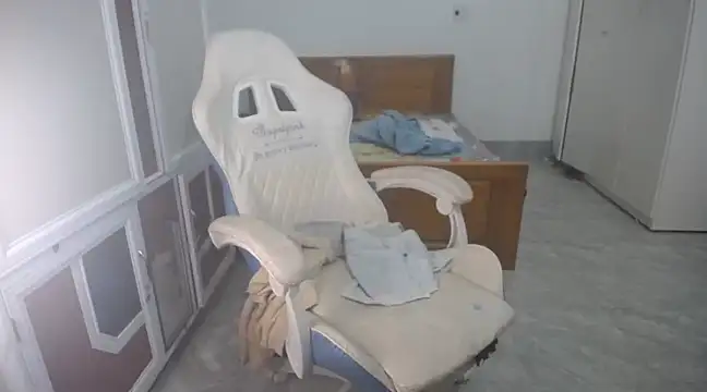 Snapshot of Susu204 chatting on February 2025 12:27:01 PM Susu204 online show from February 2025 12:27:01 PM