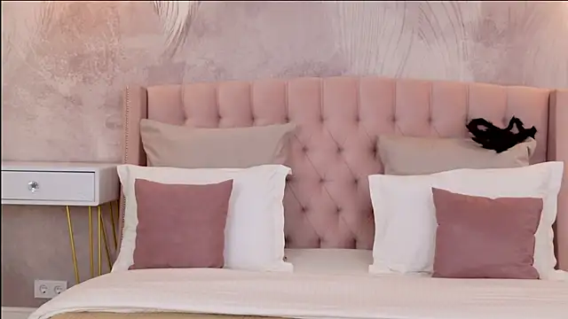 Snapshot of DeniseReese chatting on October 2025 02:47:02 AM DeniseReese online show from October 2025 02:47:02 AM