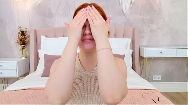 Snapshot of DeniseReese chatting on November 2025 02:43:02 AM DeniseReese online show from November 2025 02:43:02 AM