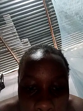 petitebaby001 online show from February 2026 06:42:01 AM