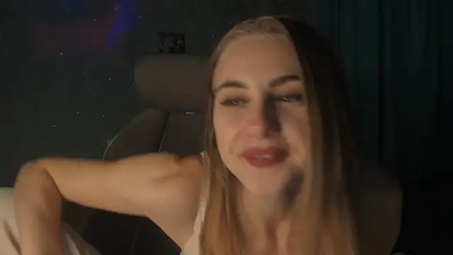 GraceTorrez online show from November 2025 05:27:01 PM