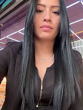 Snapshot of Sara_luna_ chatting on March 2025 05:53:02 PM Sara luna online show from March 2025 05:53:02 PM