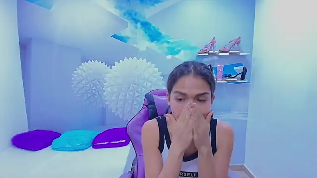 Snapshot of DEMI_LEED chatting on November 2025 12:05:02 PM DEMI LEED online show from November 2025 12:05:02 PM