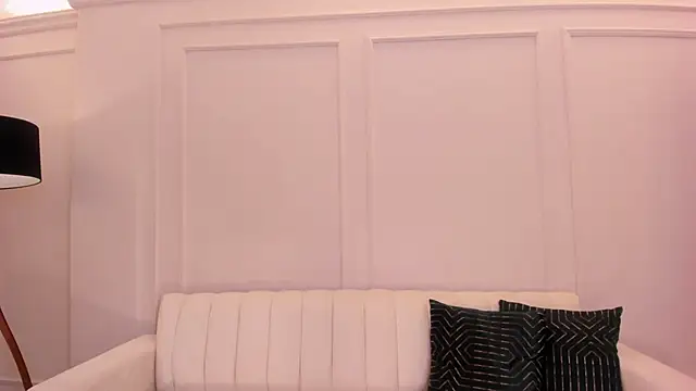 HannahJamesX online show from December 2024 09:33:02 PM