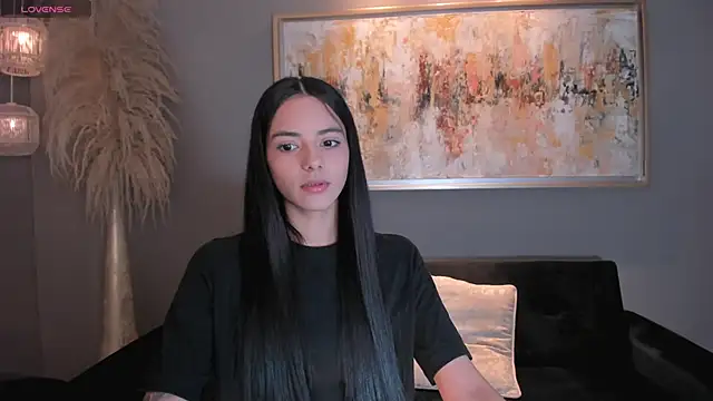 HannahJamesX online show from December 2024 04:15:01 PM