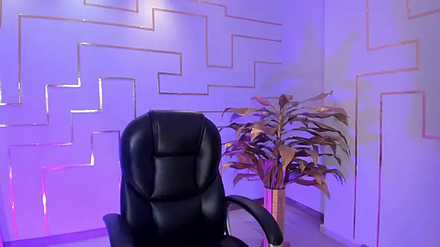 HannahJamesX online show from September 2025 05:57:02 PM