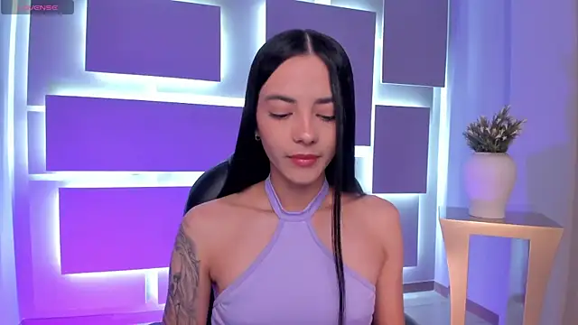 HannahJamesX online show from September 2025 06:23:02 PM