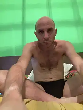 Snapshot of tubfunaske chatting on October 2025 06:43:01 PM tubfunaske online show from October 2025 06:43:01 PM