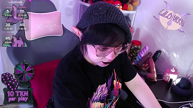 Snapshot of LiloMoon69 chatting on November 2025 01:51:01 PM LiloMoon69 online show from November 2025 01:51:01 PM