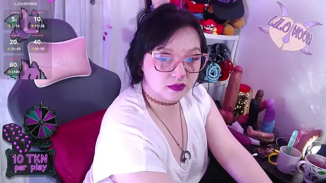 Snapshot of LiloMoon69 chatting on November 2025 02:56:01 PM LiloMoon69 online show from November 2025 02:56:01 PM