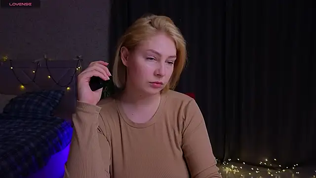 Catherine River online show from February 2026 06:04:02 PM