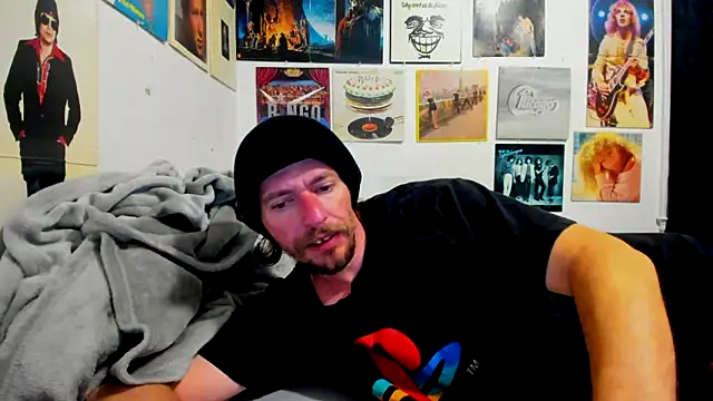 Snapshot of cloudyystar666 chatting on December 2025 04:07:02 AM cloudyystar666 online show from December 2025 04:07:02 AM