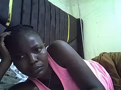 Snapshot of pretty_vivy chatting on December 2024 03:12:01 PM pretty vivy online show from December 2024 03:12:01 PM