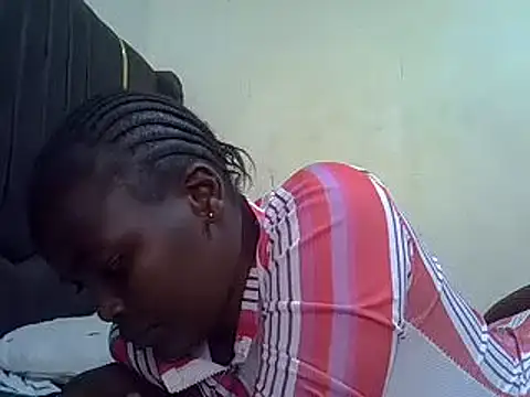 Snapshot of pretty_vivy chatting on February 2025 09:38:01 AM pretty vivy online show from February 2025 09:38:01 AM