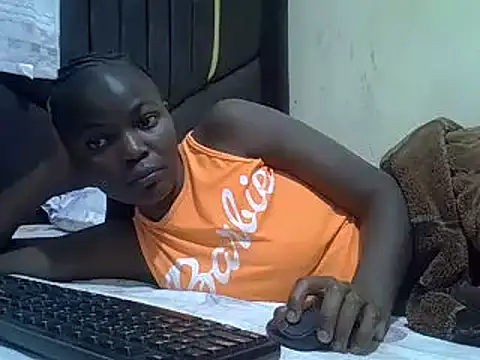 Snapshot of pretty_vivy chatting on March 2025 04:02:02 AM pretty vivy online show from March 2025 04:02:02 AM