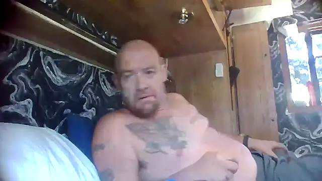 Snapshot of spuncock4u chatting on May 2026 07:43:02 PM spuncock4u online show from May 2026 07:43:02 PM