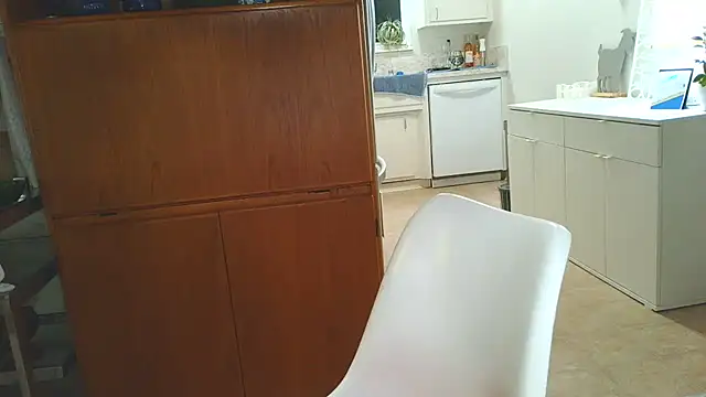 costanza7070 online show from November 2025 04:22:02 AM