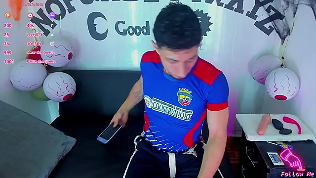 Piggy Eddy online show from October 2025 08:41:02 PM