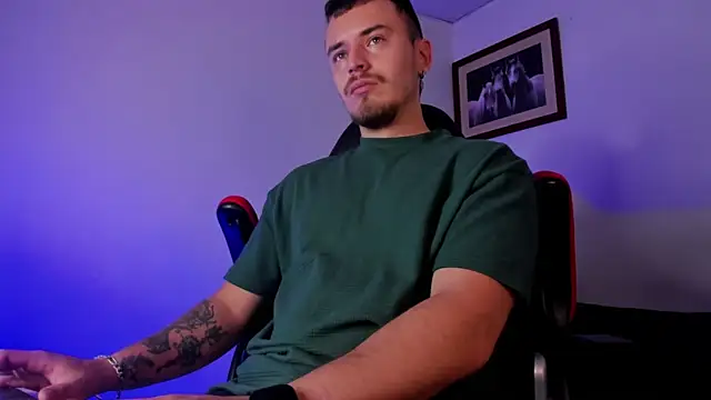 Snapshot of james_connor2 chatting on December 2024 02:10:02 PM james connor2 online show from December 2024 02:10:02 PM