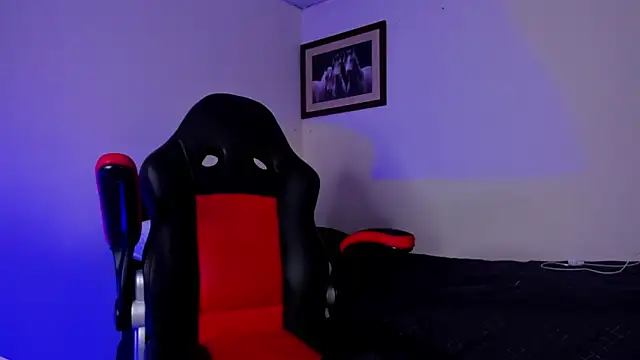 Snapshot of james_connor2 chatting on January 2025 06:35:01 PM james connor2 online show from January 2025 06:35:01 PM