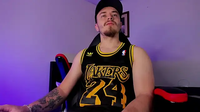 Snapshot of james_connor2 chatting on January 2025 02:41:02 PM james connor2 online show from January 2025 02:41:02 PM