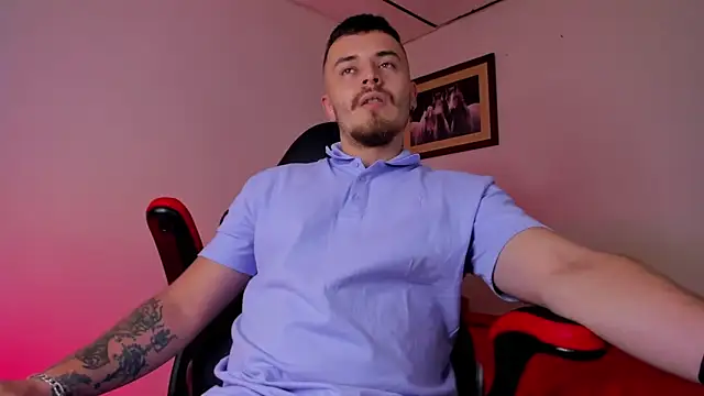 Snapshot of james_connor2 chatting on January 2025 06:49:02 PM james connor2 online show from January 2025 06:49:02 PM