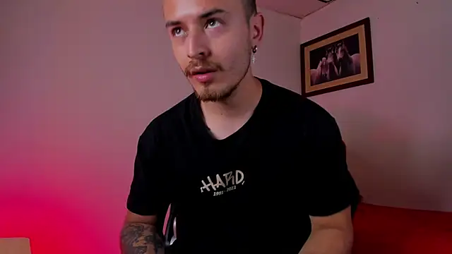 Snapshot of james_connor2 chatting on February 2025 08:42:02 PM james connor2 online show from February 2025 08:42:02 PM