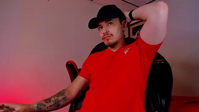 Snapshot of james_connor2 chatting on February 2025 02:21:01 PM james connor2 online show from February 2025 02:21:01 PM