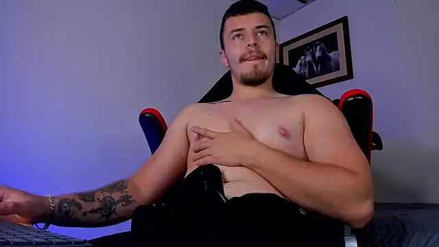 Snapshot of james_connor2 chatting on February 2025 10:09:02 PM james connor2 online show from February 2025 10:09:02 PM