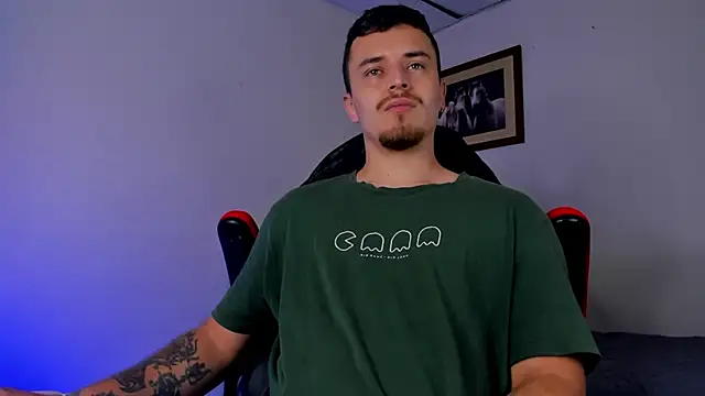 Snapshot of james_connor2 chatting on February 2025 06:36:02 PM james connor2 online show from February 2025 06:36:02 PM