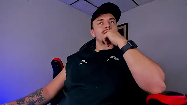 Snapshot of james_connor2 chatting on February 2025 07:27:02 PM james connor2 online show from February 2025 07:27:02 PM