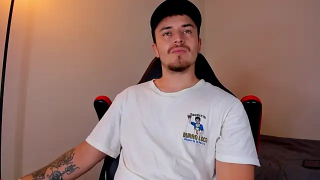 Snapshot of james_connor2 chatting on March 2025 06:43:02 PM james connor2 online show from March 2025 06:43:02 PM