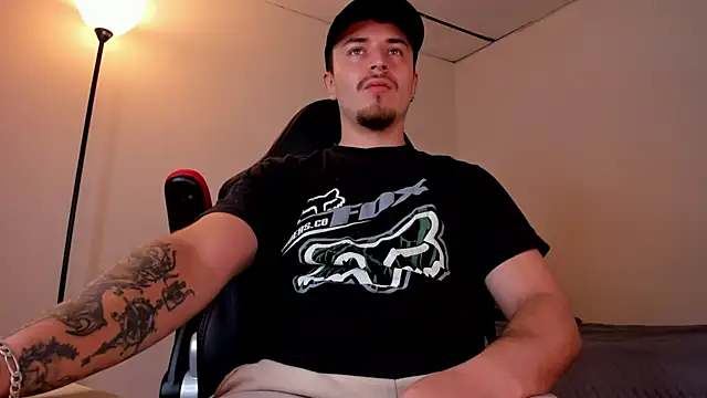 Snapshot of james_connor2 chatting on March 2025 03:38:02 PM james connor2 online show from March 2025 03:38:02 PM