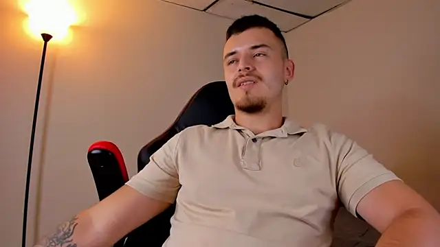 Snapshot of james_connor2 chatting on March 2025 07:10:01 PM james connor2 online show from March 2025 07:10:01 PM