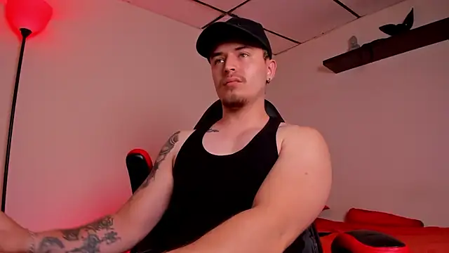 Snapshot of james_connor2 chatting on October 2025 06:32:02 PM james connor2 online show from October 2025 06:32:02 PM